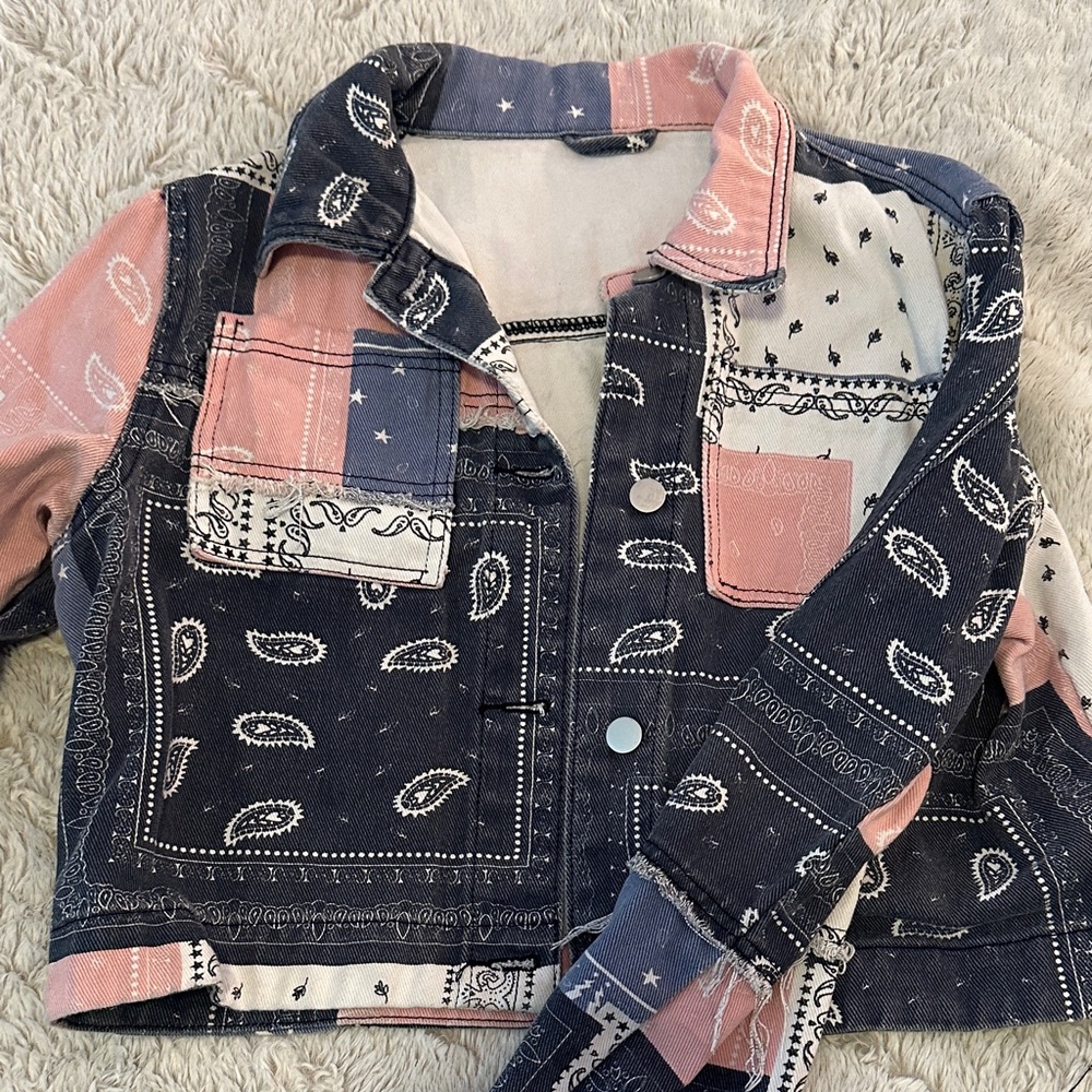 Stylish Patchwork Jacket - Picture 2 of 2